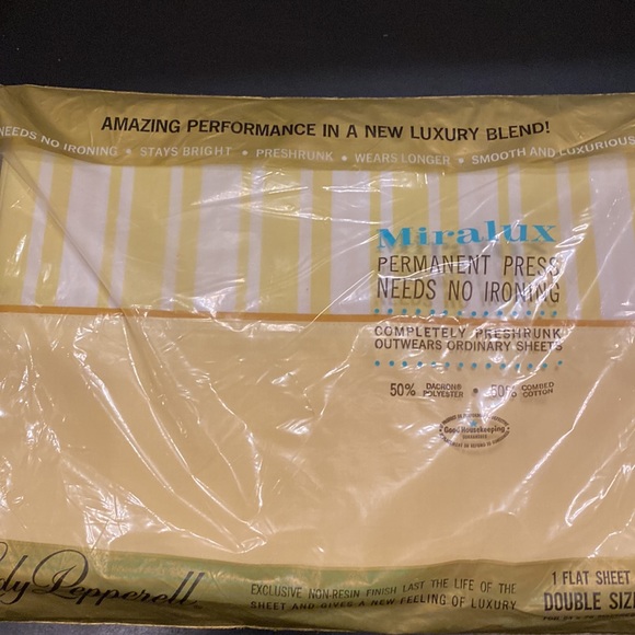 VTG Lady Pepperell Miralux permanent press yellow w/ stripes flat sheet double - Picture 3 of 7